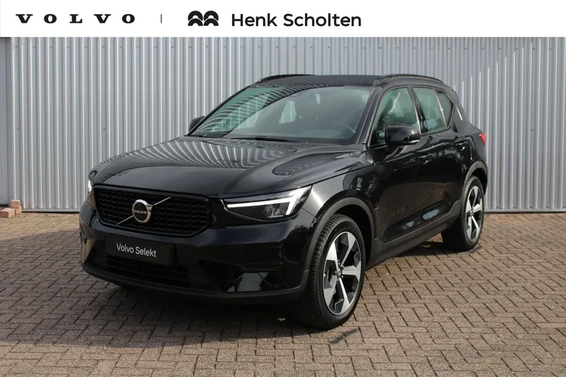 Volvo XC40 (2025)