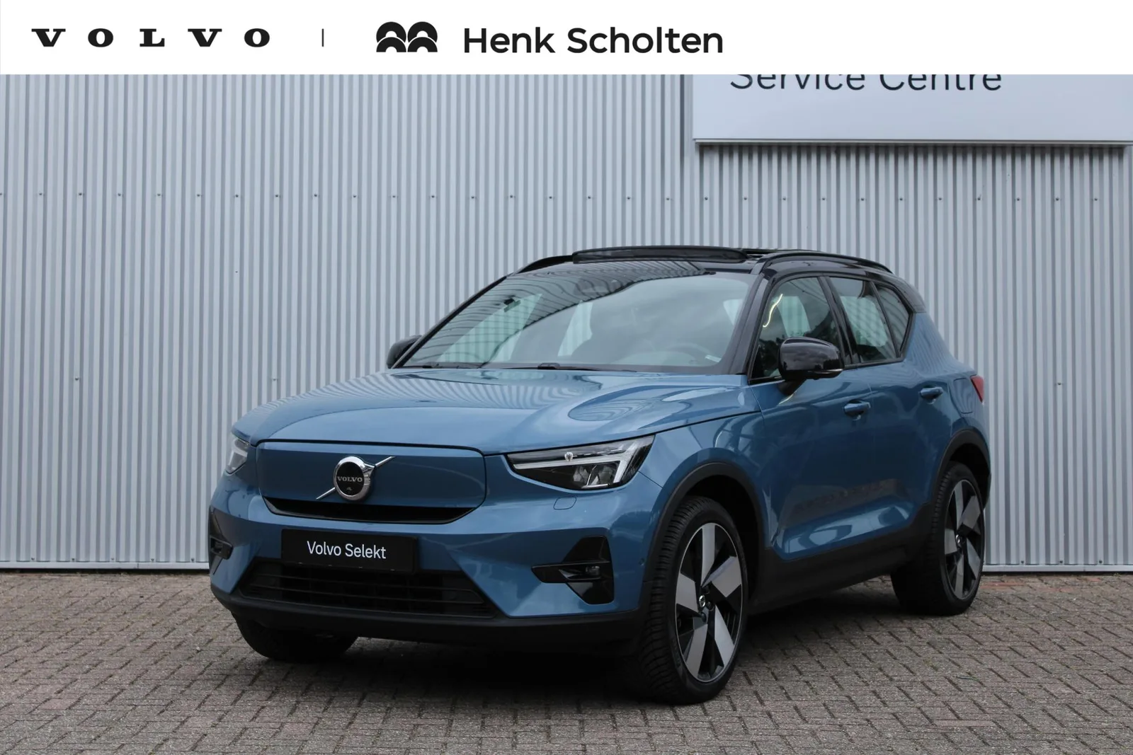 Volvo XC40 (2023) — foto 1