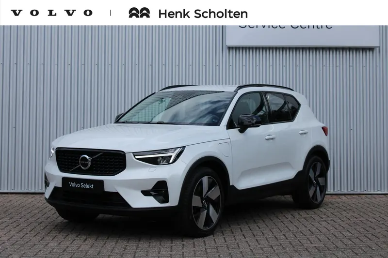 Volvo XC40 (2022)