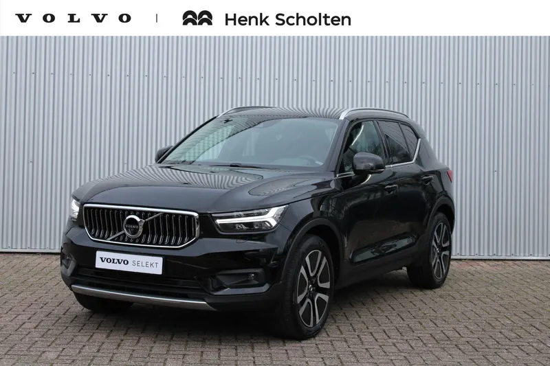 Volvo XC40 (2022)