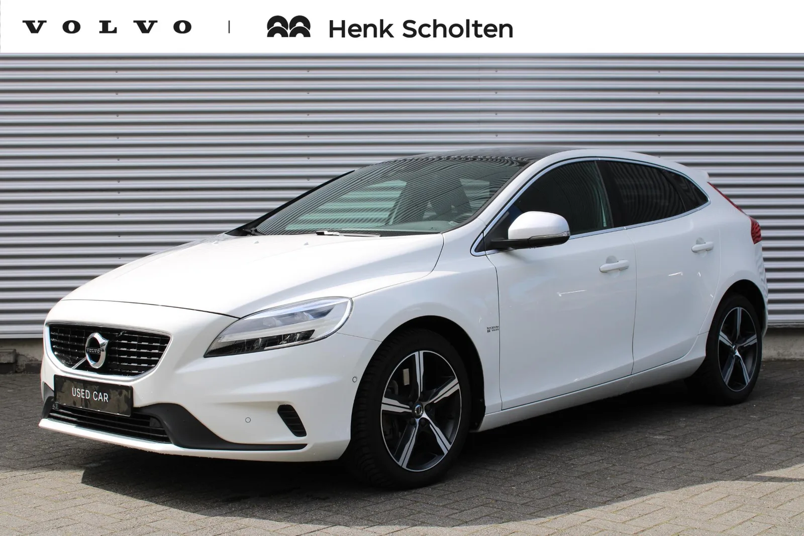 Volvo V40 (2019) — foto 1