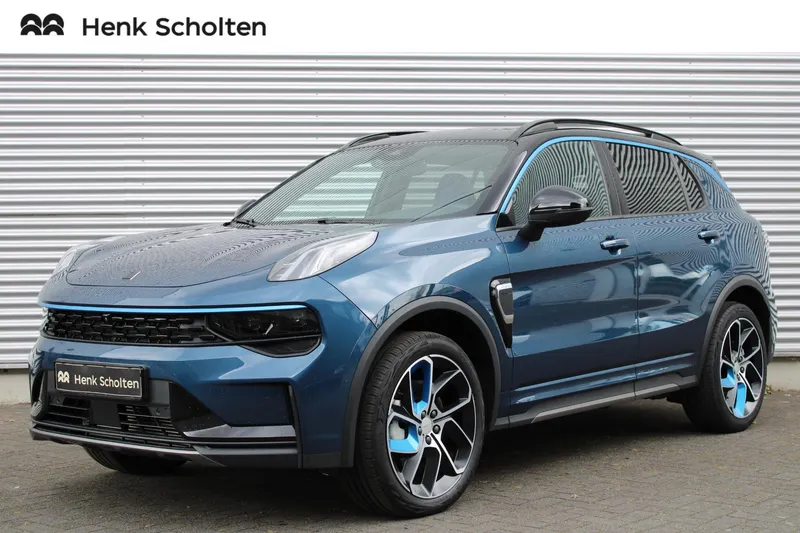 Lynk & Co 01 (2025)