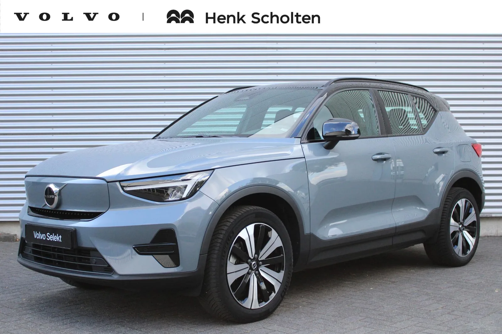 Volvo XC40 (2022) — foto 1