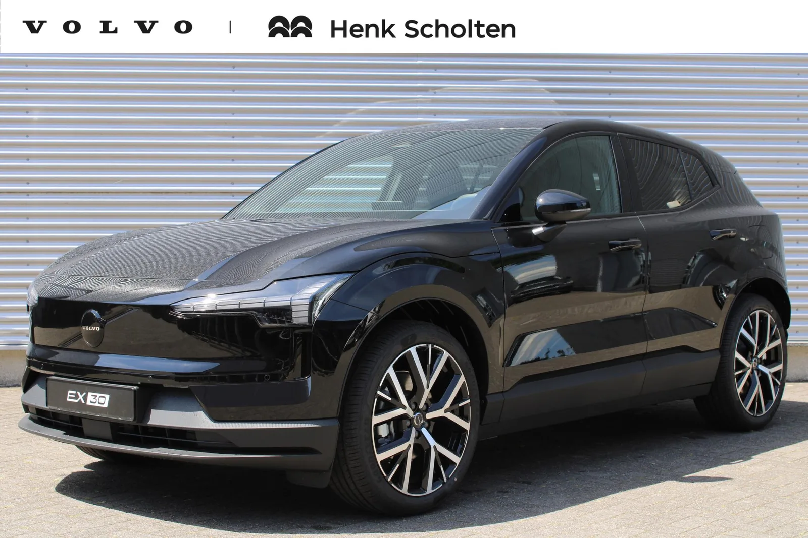 Volvo EX30 (2026) — foto 1