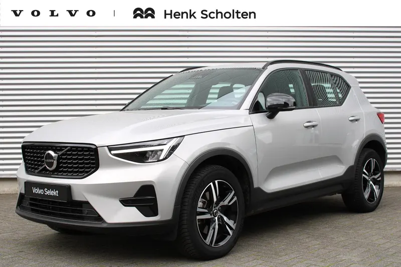 Volvo XC40 (2024)