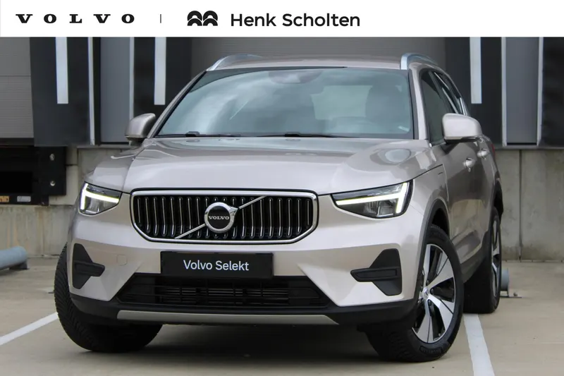 Volvo XC40 (2022)