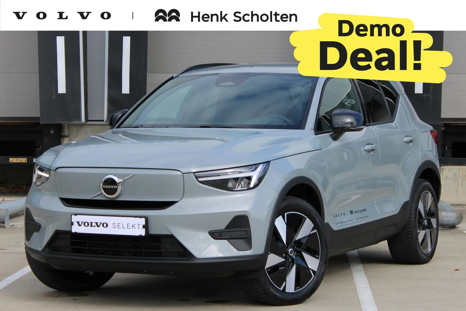 Volvo EX40 (2025) — foto 1