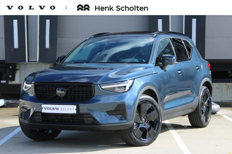 Volvo XC40 (2025)