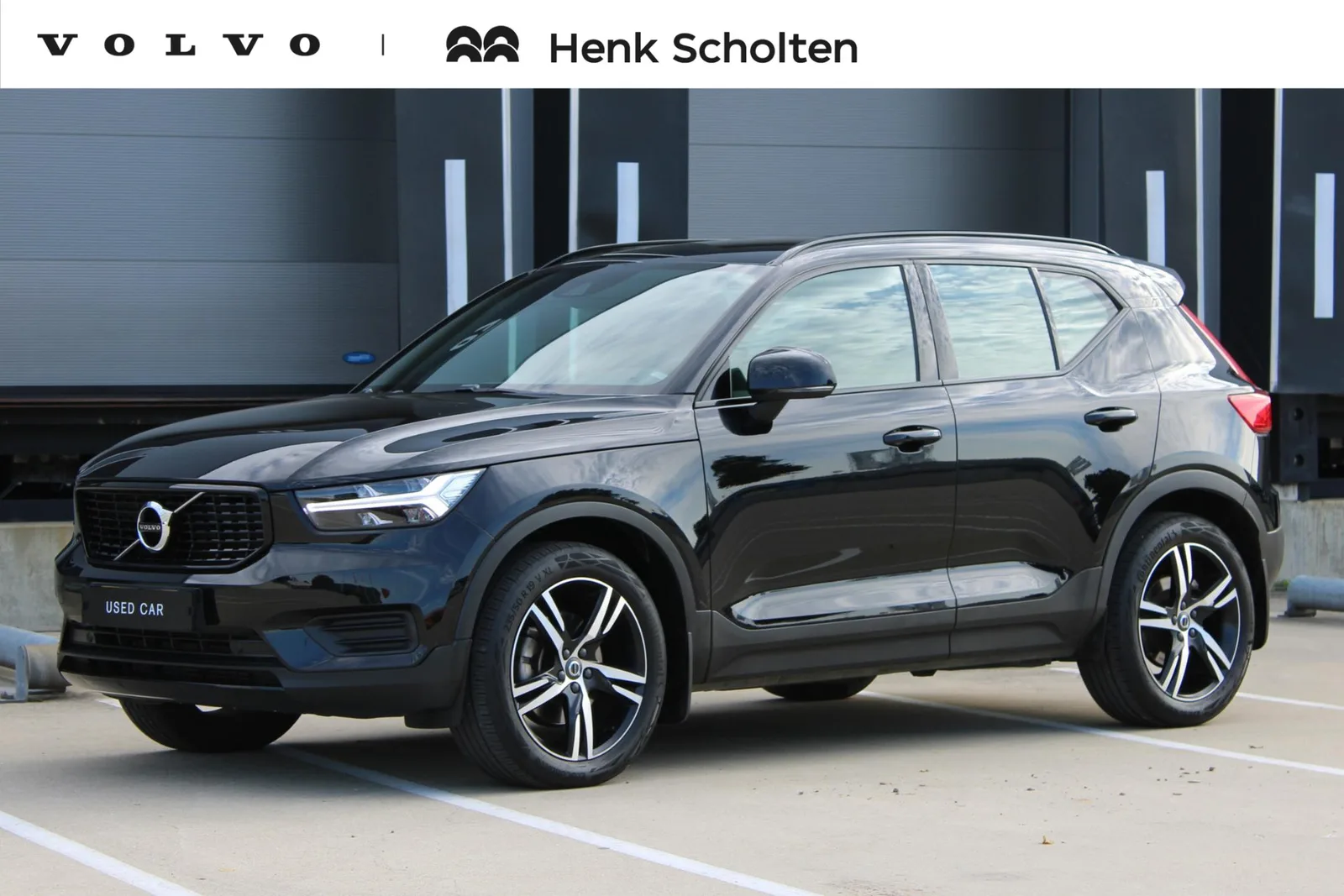 Volvo XC40 (2019) — foto 1