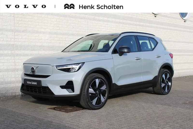 Volvo EX40 (2025)
