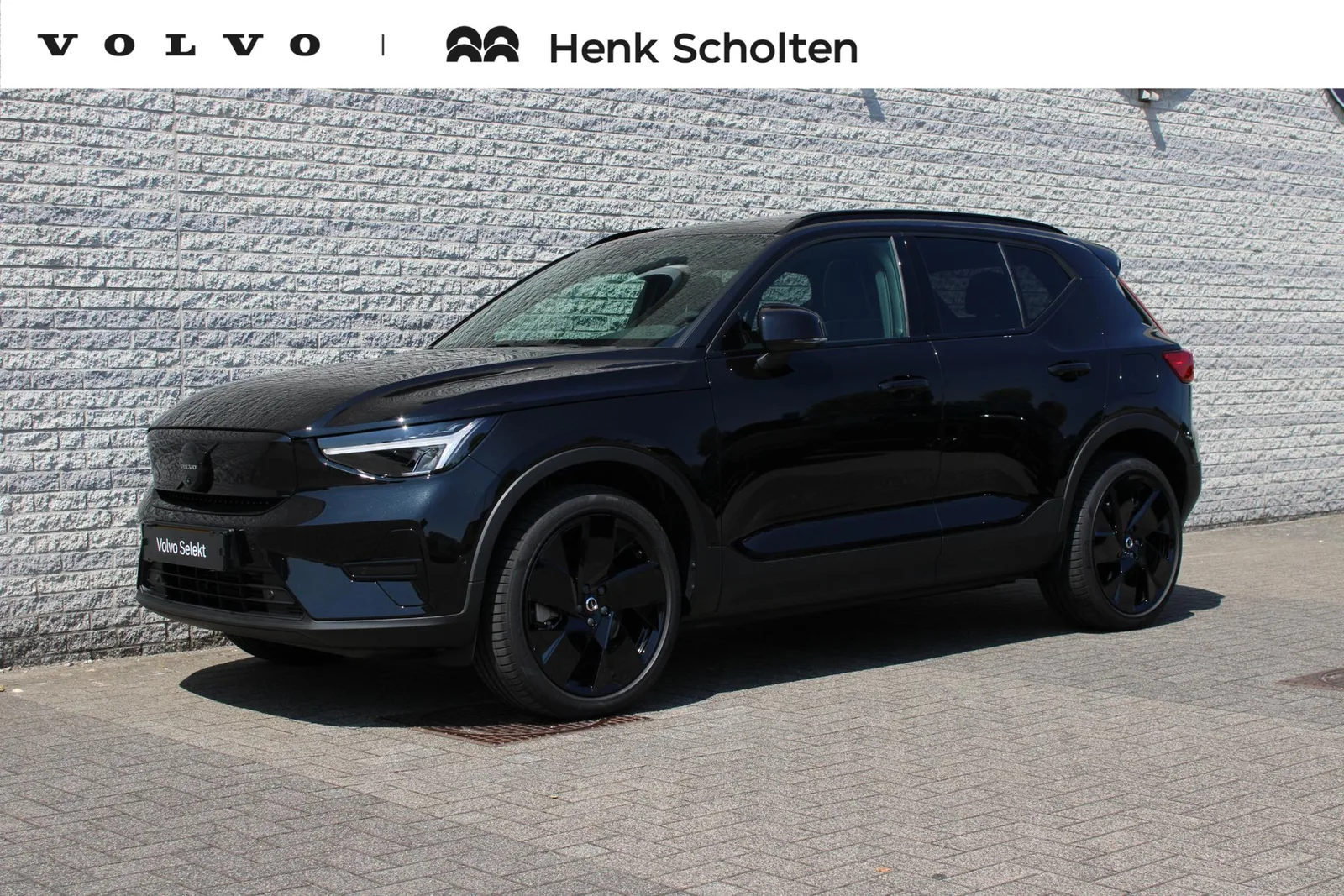 Volvo EX40 (2026) — foto 1