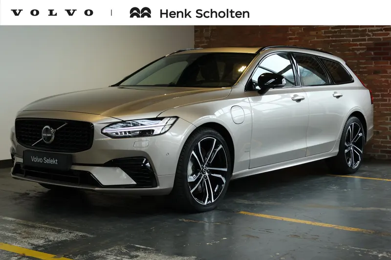 Volvo V90 (2025)