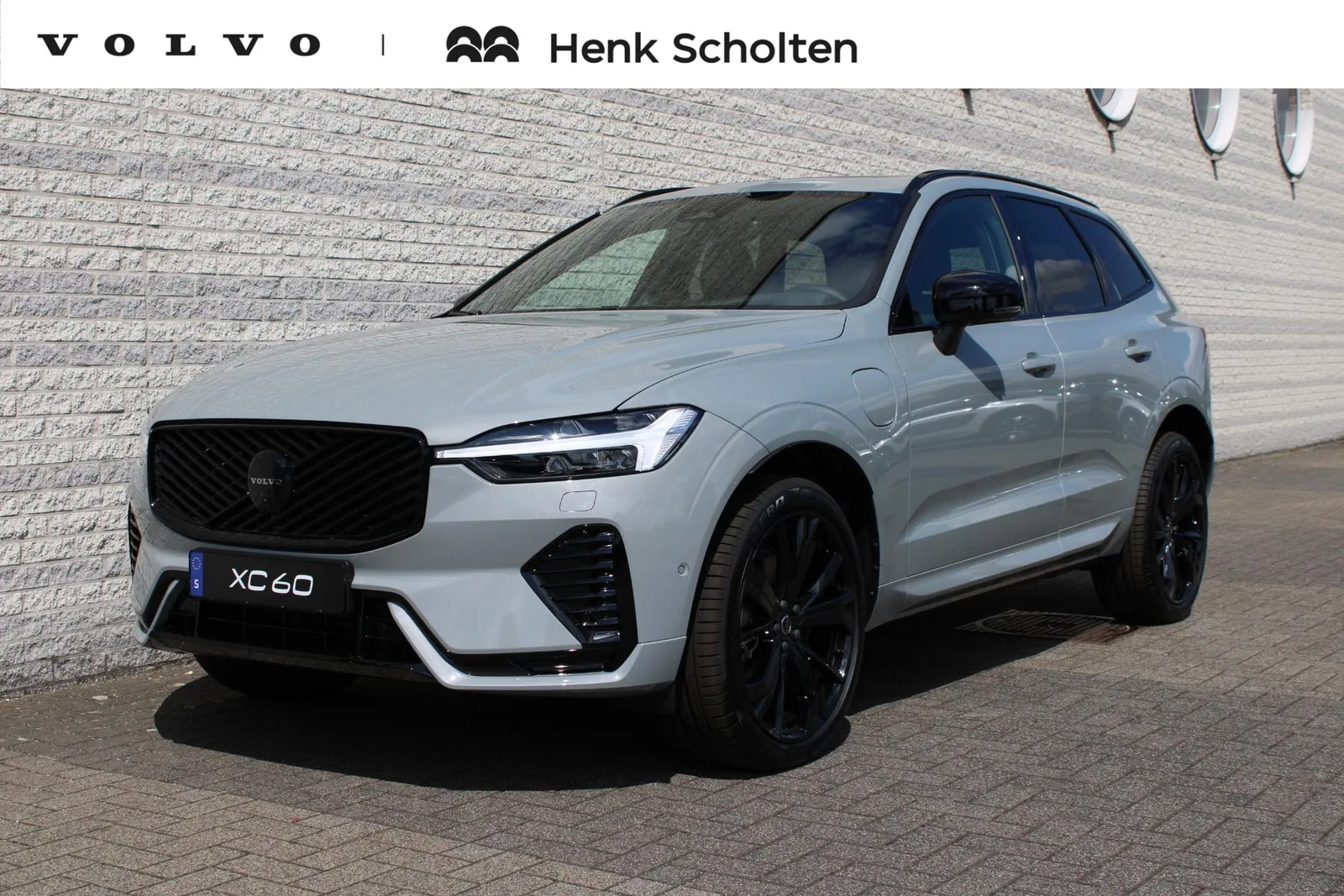 Volvo XC60 (2026) — foto 1