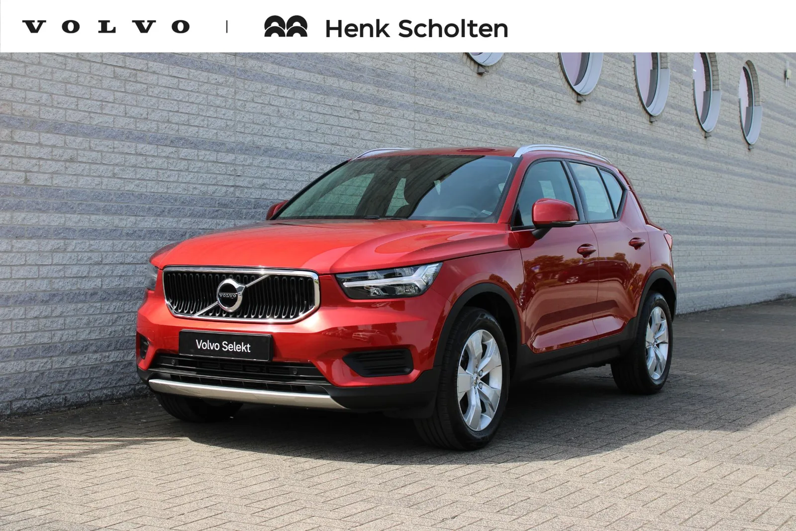 Volvo XC40 (2022) — foto 1