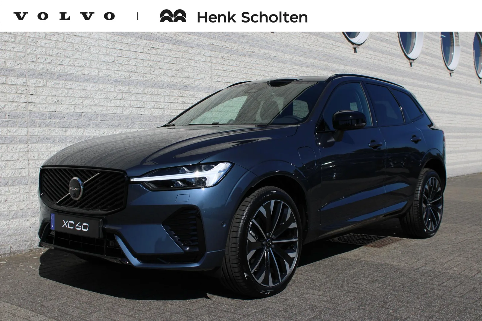 Volvo XC60 (2026) — foto 1