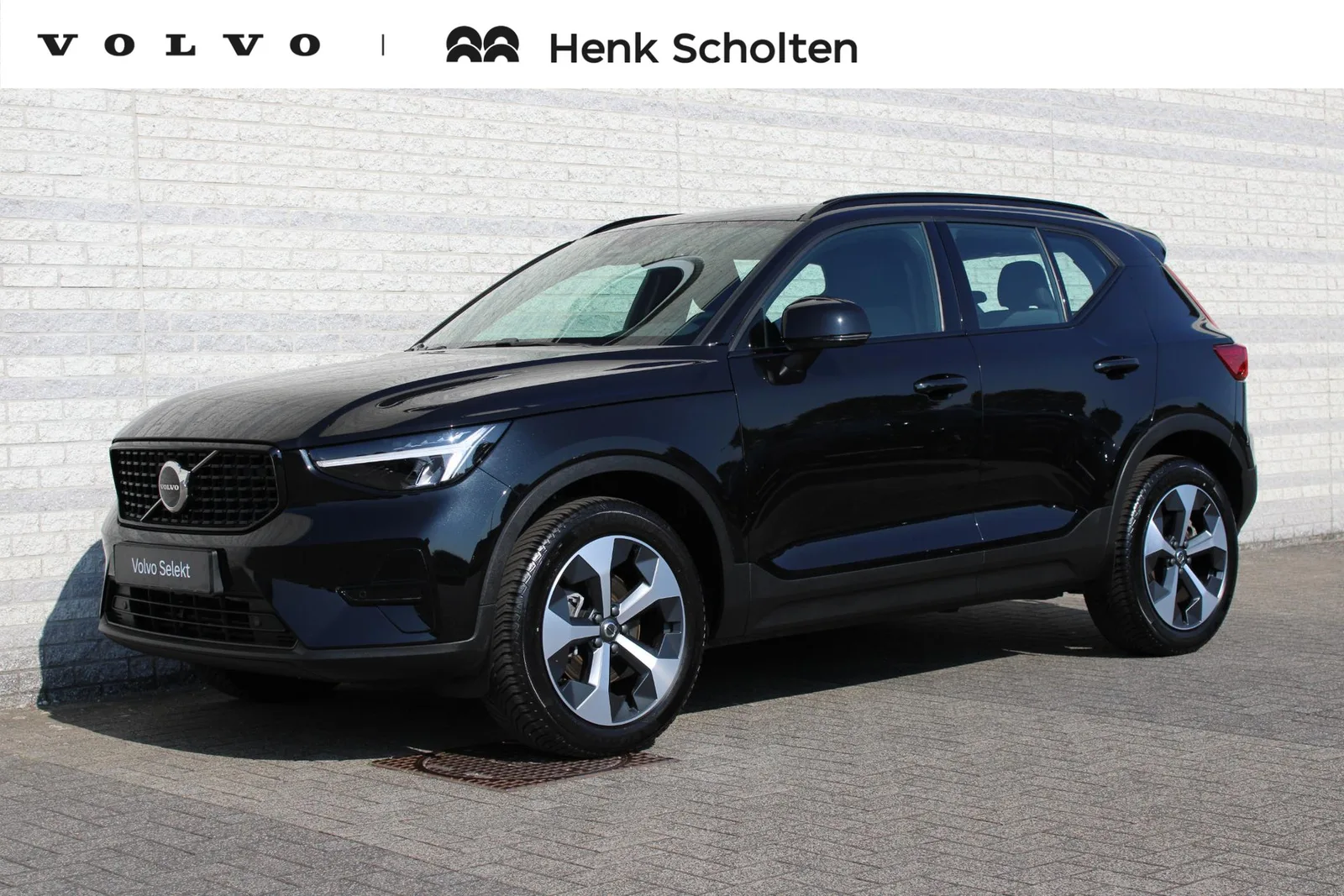 Volvo XC40 (2025) — foto 1