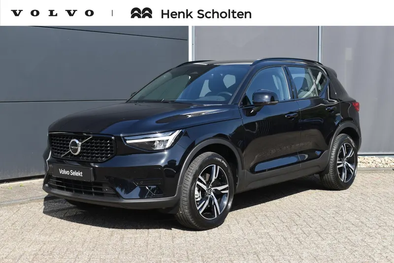 Volvo XC40 (2025)