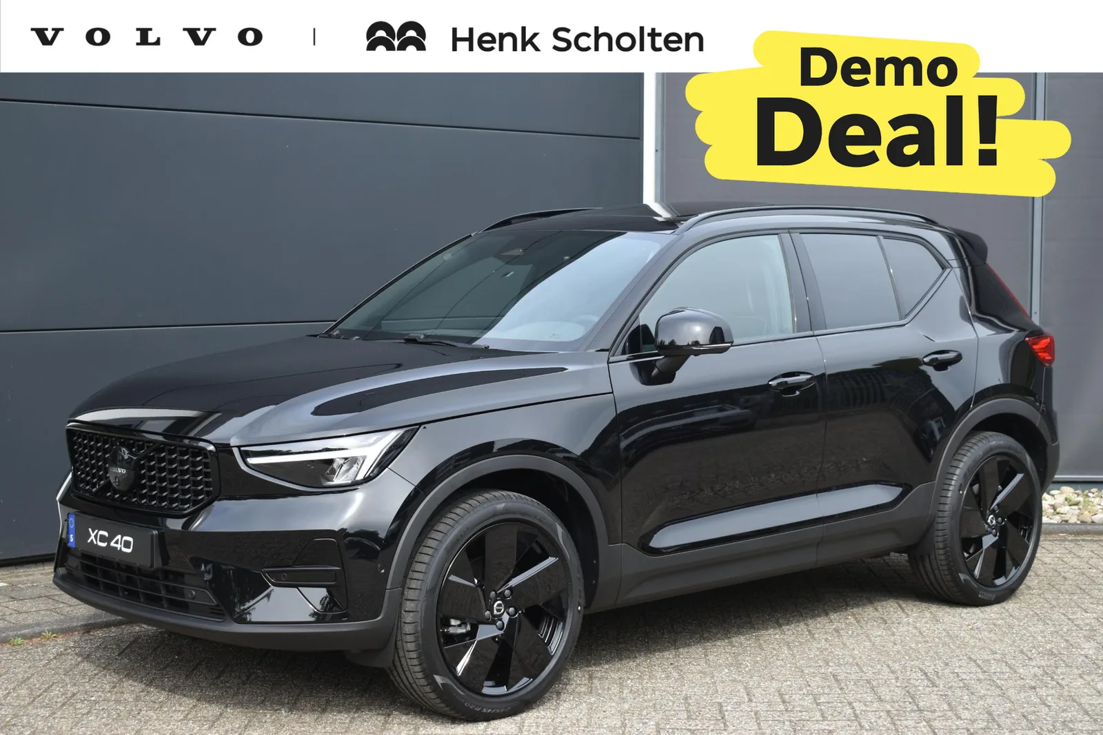 Volvo XC40 (2026) — foto 1