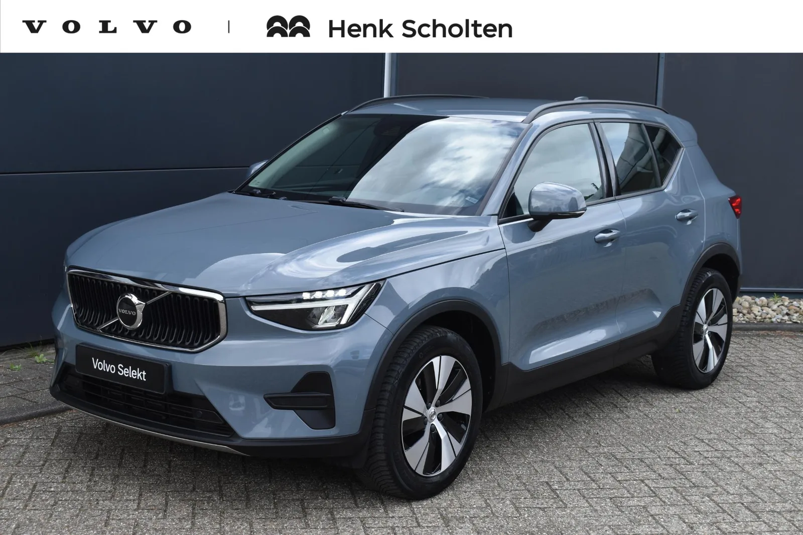 Volvo XC40 (2022) — foto 1