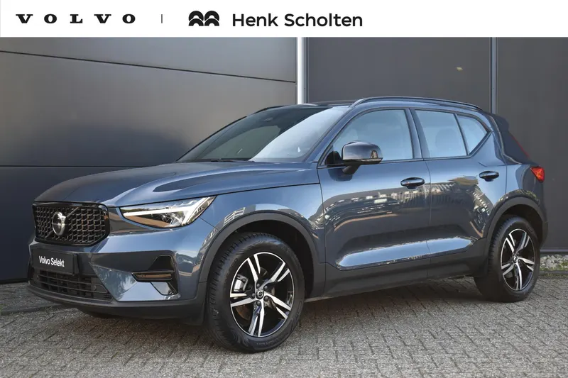Volvo XC40 (2025)