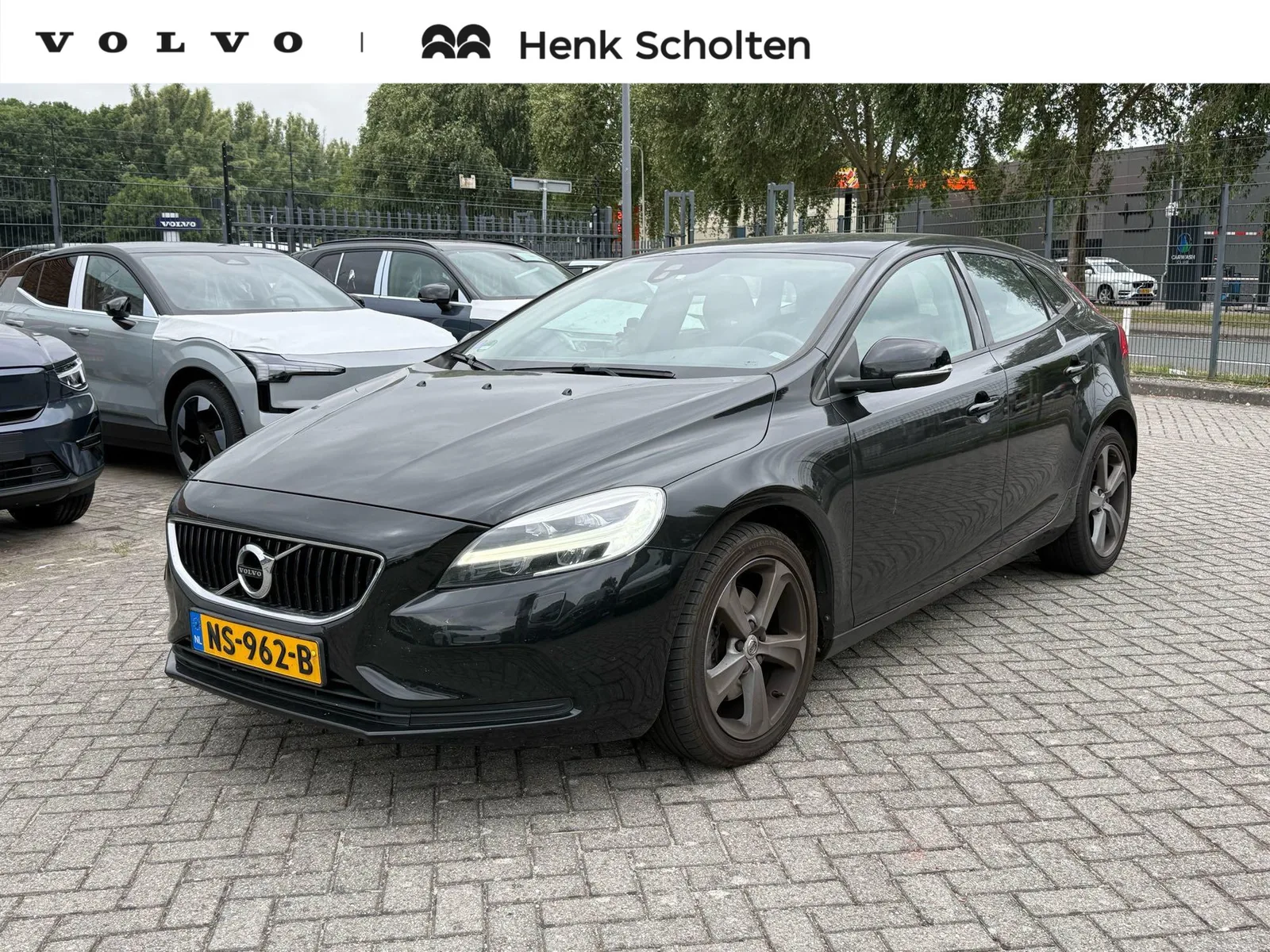 Volvo V40 (2017) — foto 1