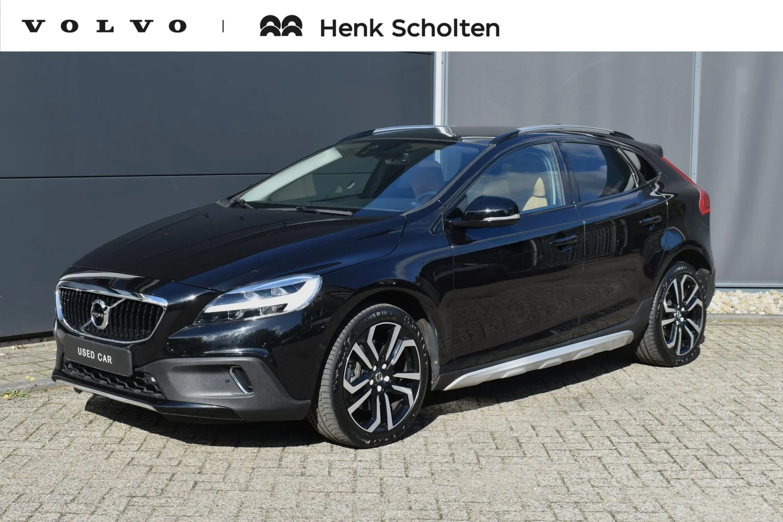 Volvo V40 Cross Country (2019) — foto 1