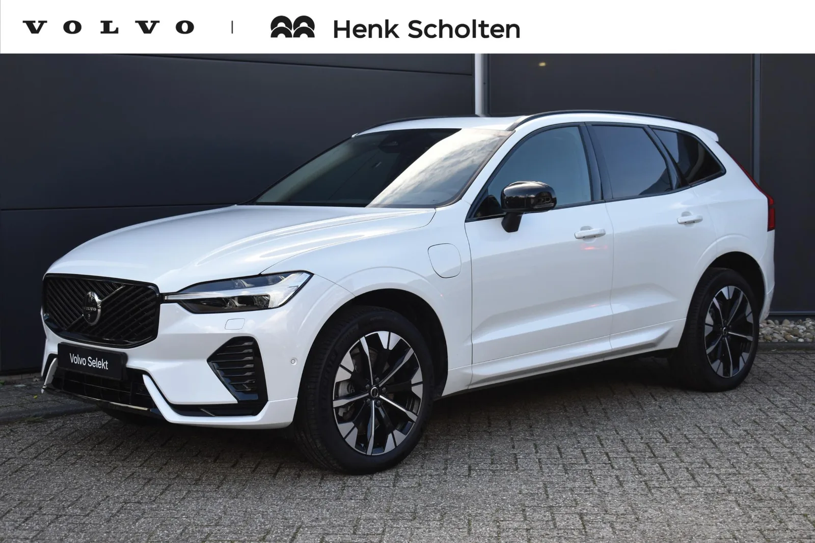 Volvo XC60 (2026) — foto 1