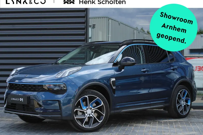 Lynk & Co 01 (2022)