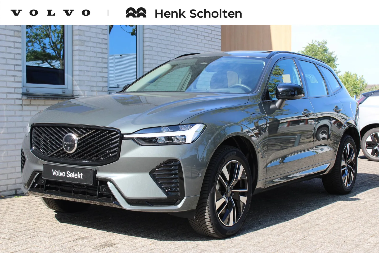Volvo XC60 (2025) — foto 1