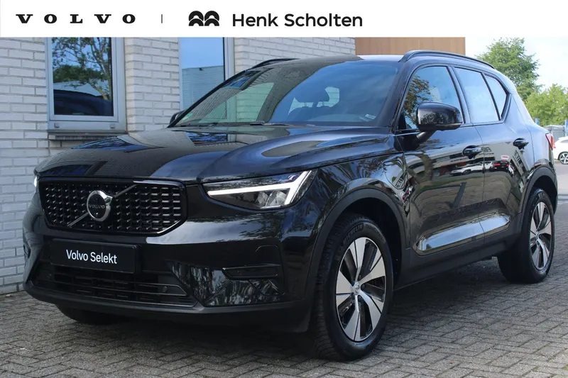 Volvo XC40 (2023)