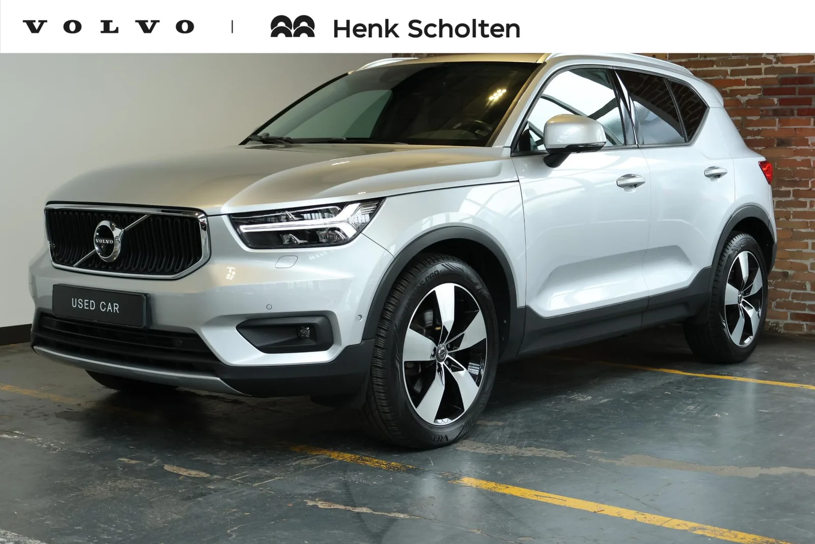 Volvo XC40 (2018) — foto 1