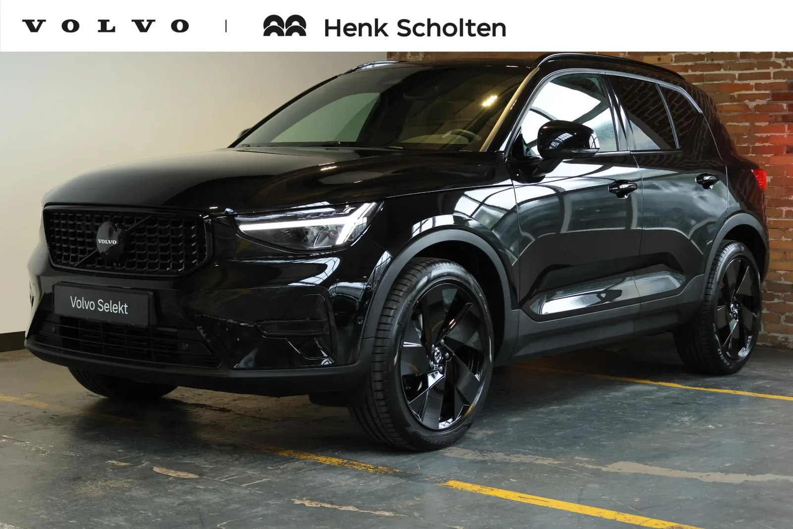 Volvo XC40 (2026) — foto 1