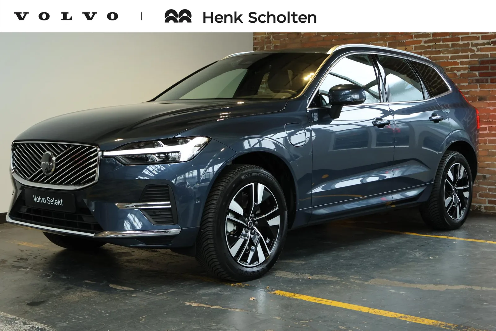 Volvo XC60 (2025) — foto 1