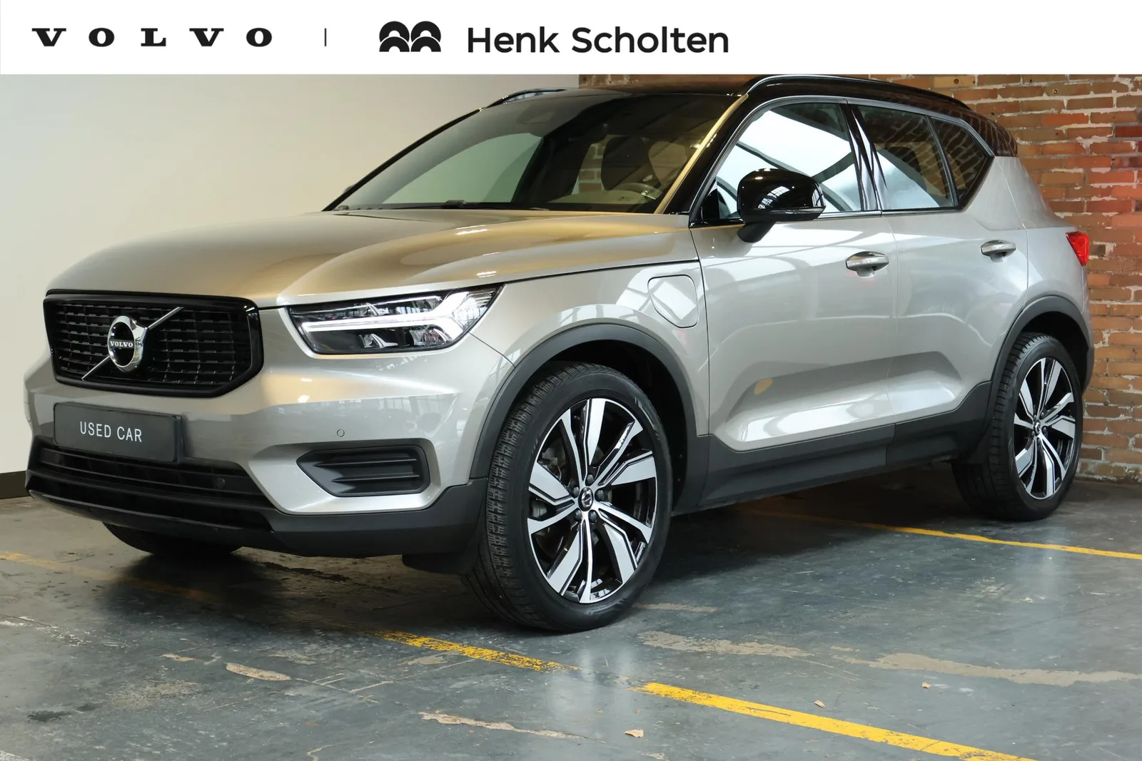 Volvo XC40 (2021) — foto 1