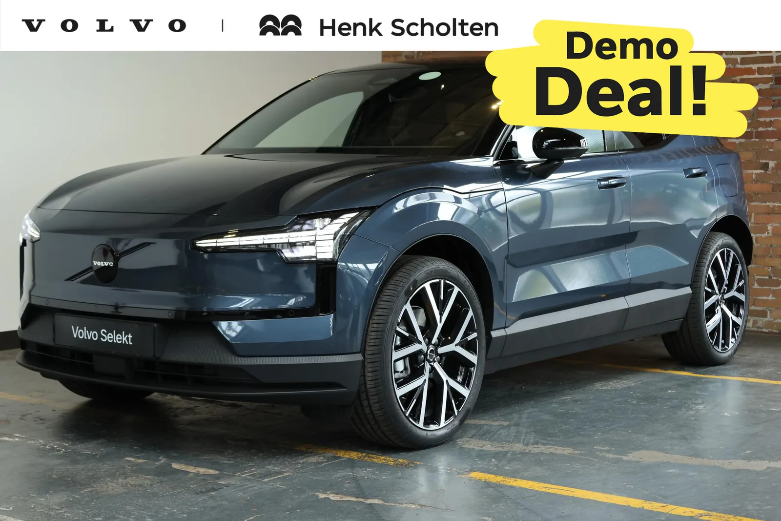 Volvo EX30 (2026) — foto 1