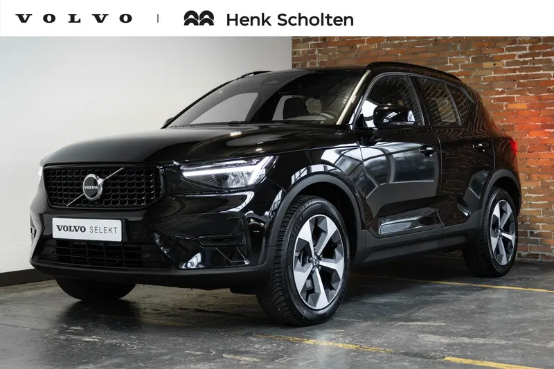 Volvo XC40 (2025)