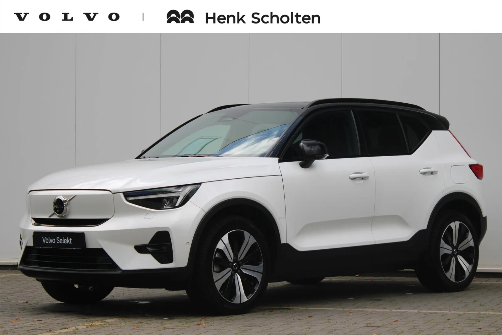 Volvo XC40 (2023) — foto 1
