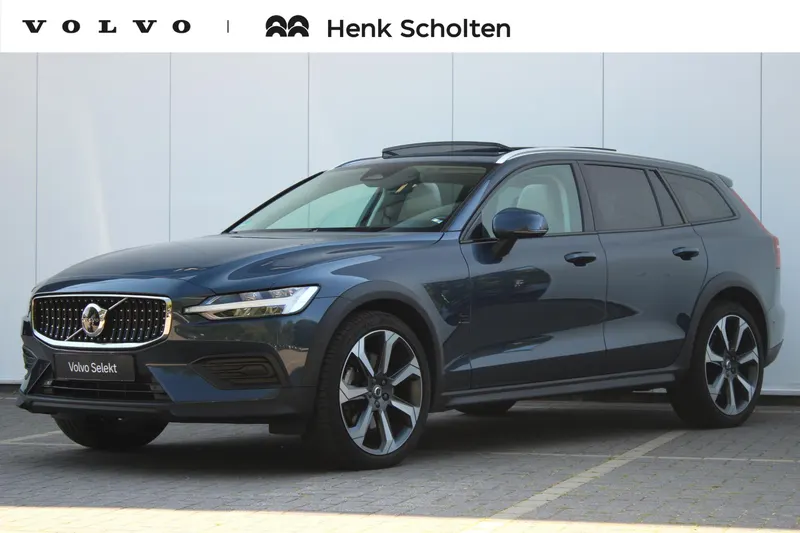 Volvo V60 Cross Country (2023)