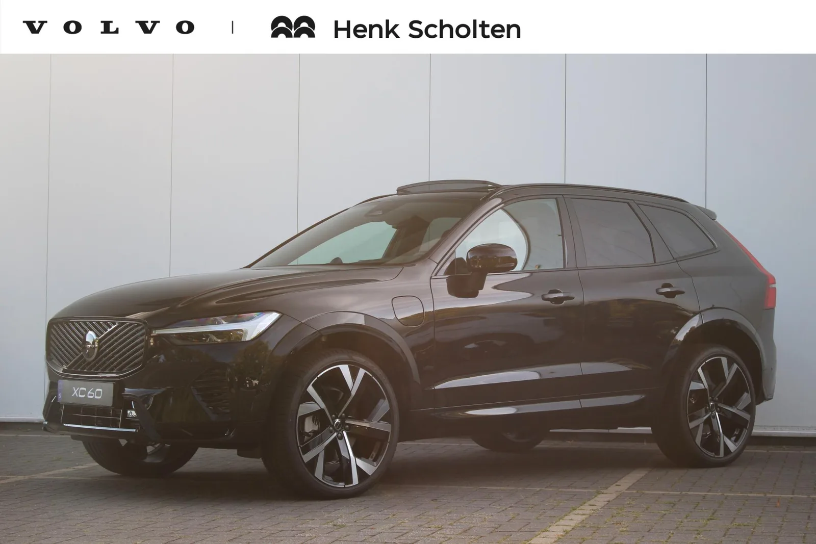 Volvo XC60 (2026) — foto 1