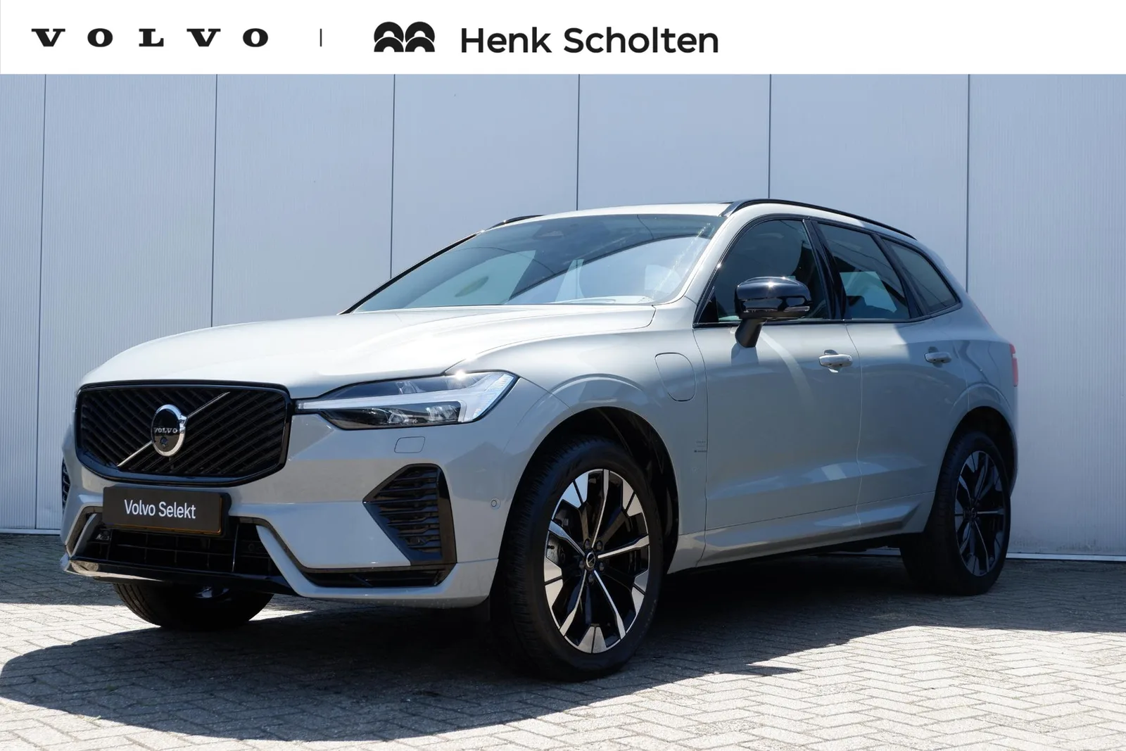 Volvo XC60 (2025) — foto 1