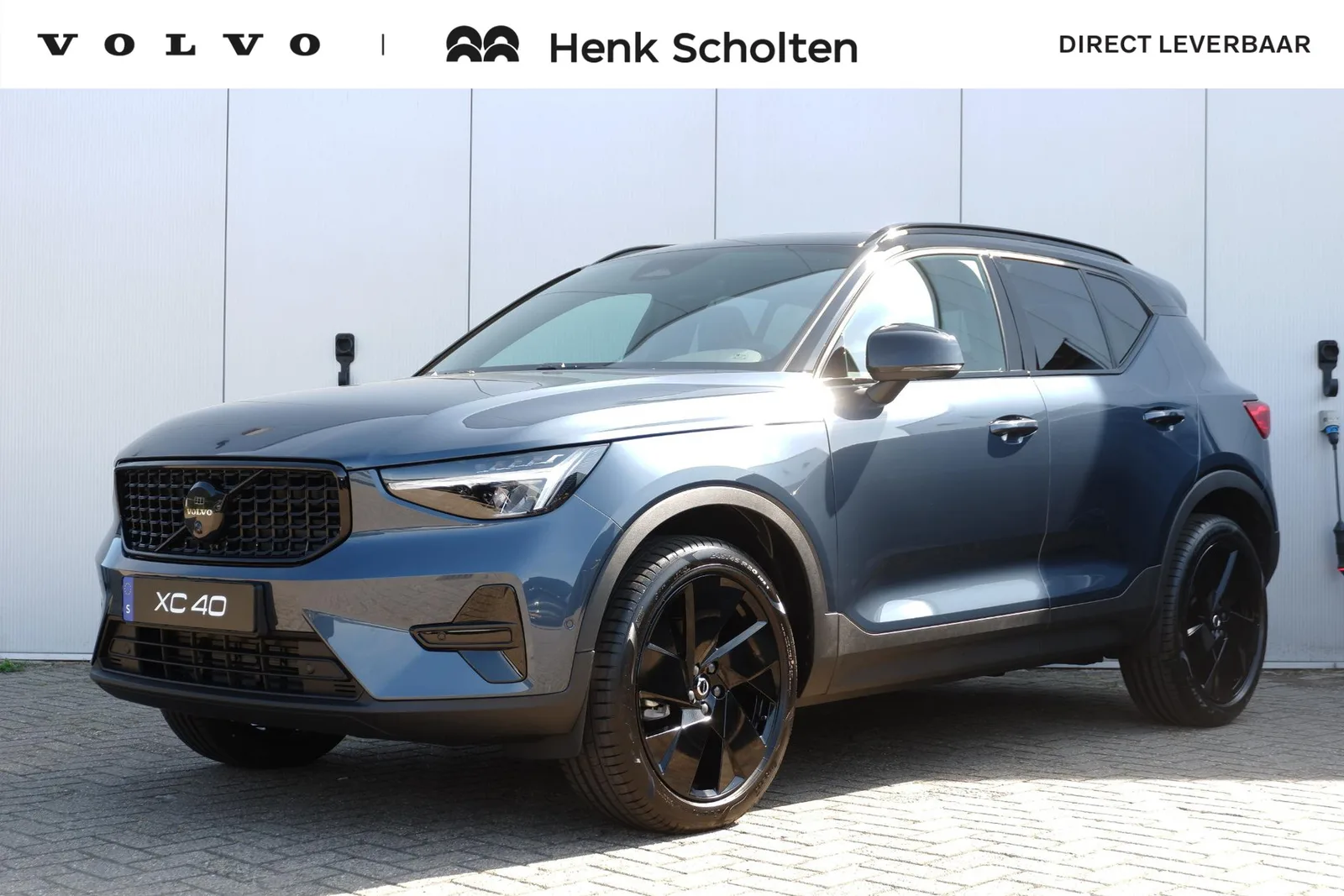 Volvo XC40 (2026) — foto 1