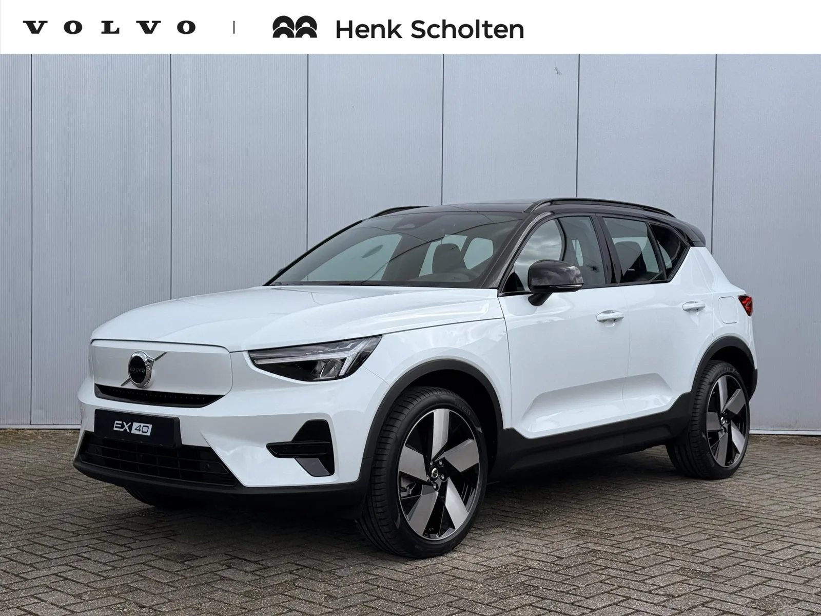 Volvo EX40 (2026) — foto 1