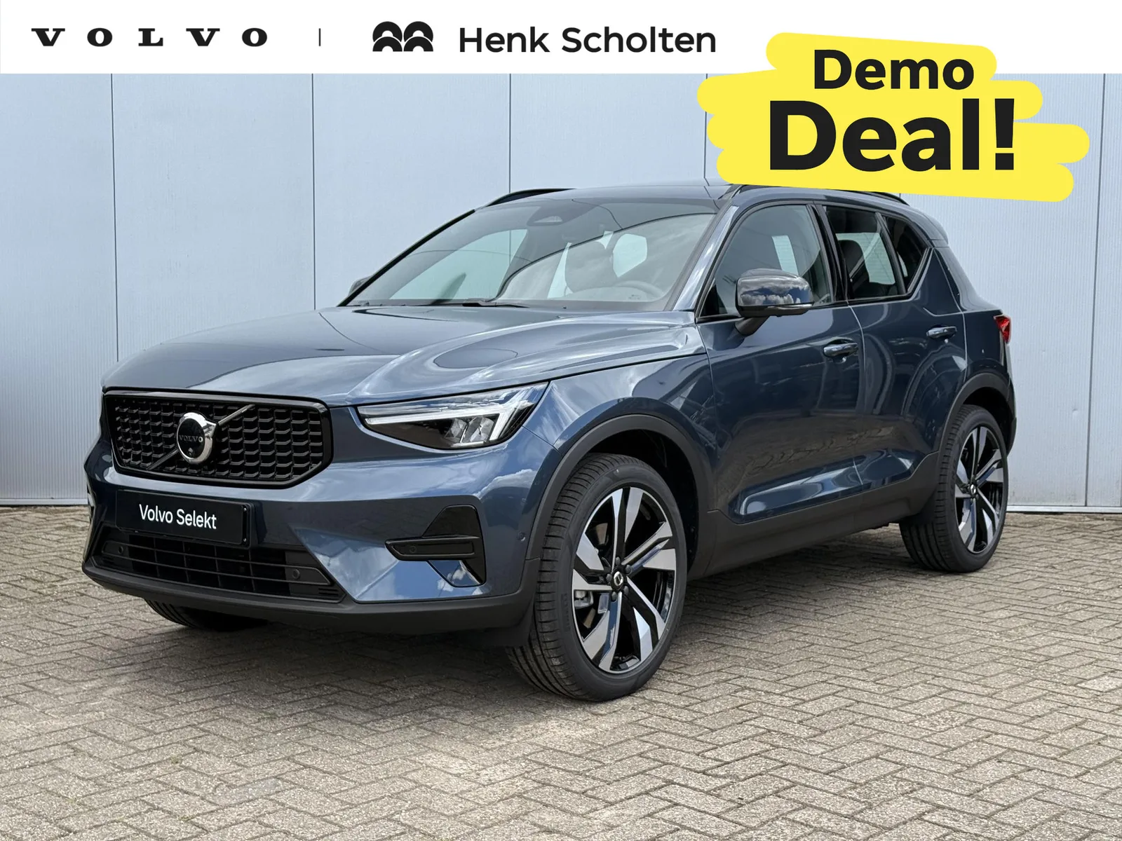 Volvo XC40 (2026) — foto 1