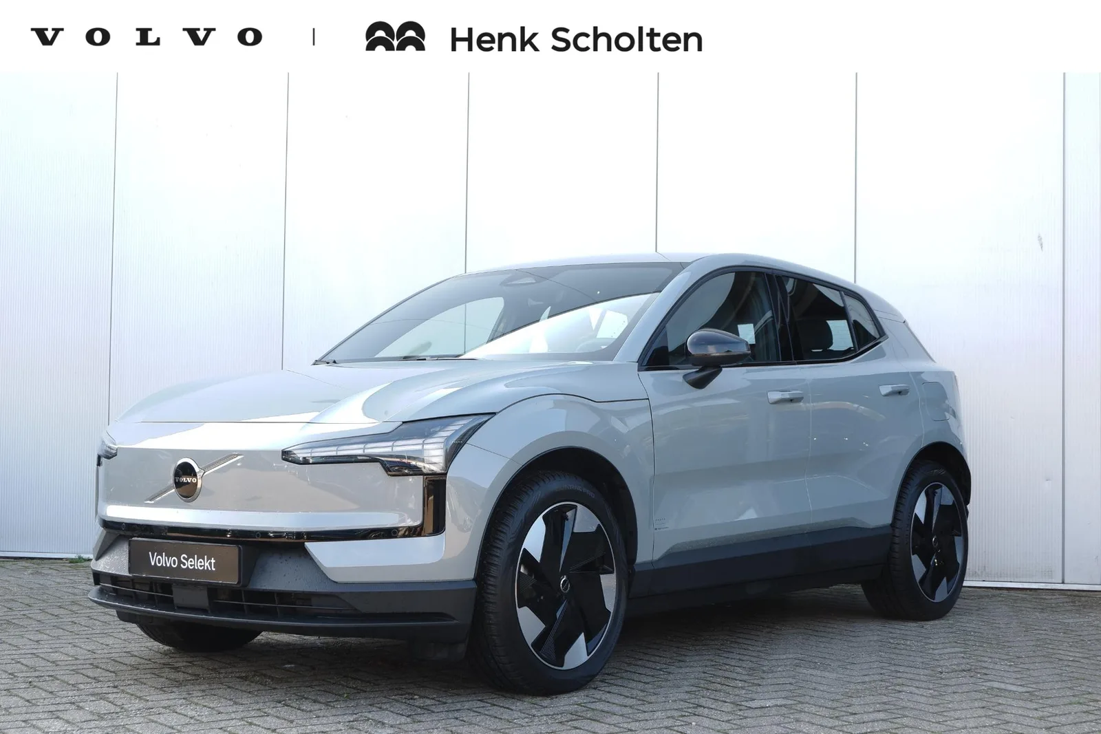 Volvo EX30 (2025) — foto 1