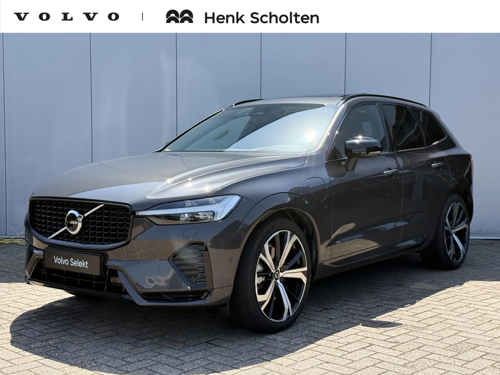 Volvo XC60 (2025) — foto 1