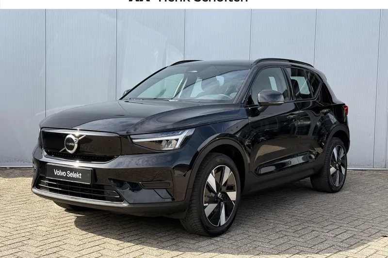 Volvo EX40 (2025)