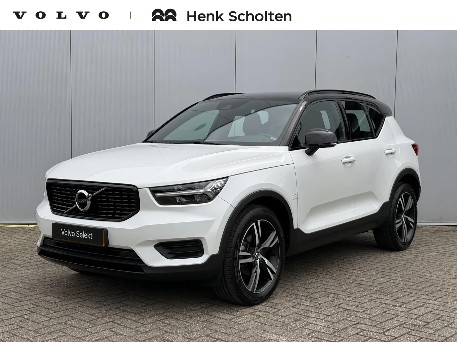 Volvo XC40 (2022) — foto 1