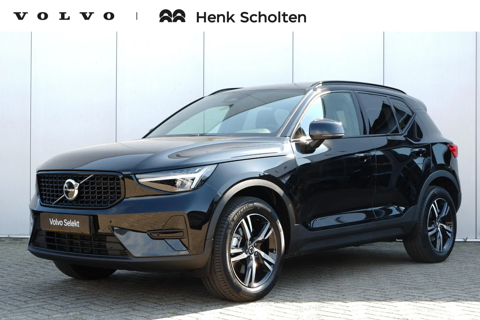 Volvo XC40 (2026) — foto 1