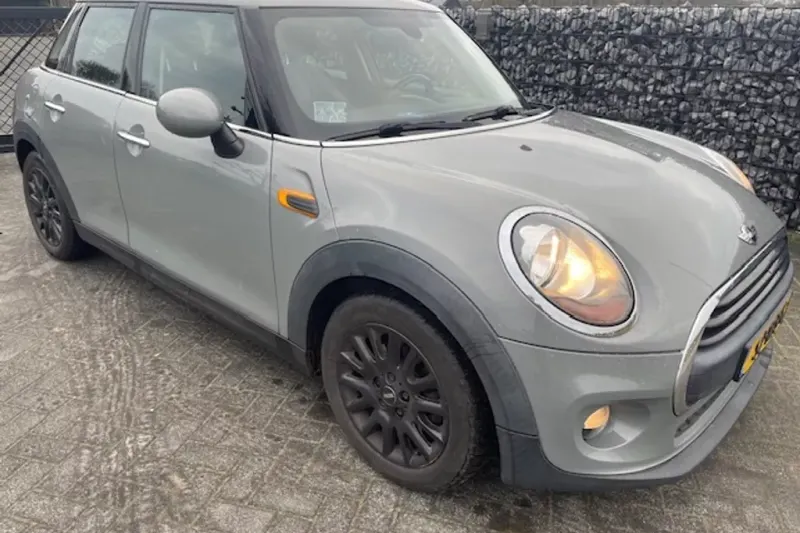 MINI Cooper (2015)