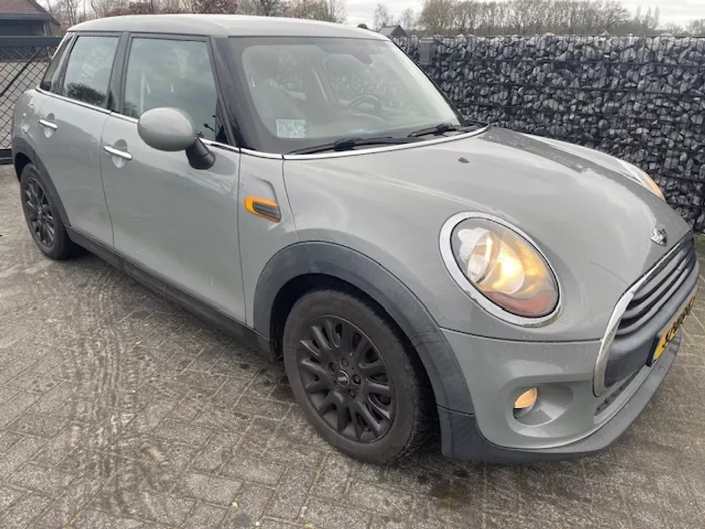 MINI Cooper (2015) — foto 1